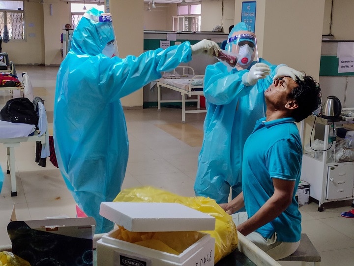 Coronavirus: Confirmation of infection among 215 new people in Chhattisgarh, three deaths Coronavirus: छत्तीसगढ़ में सामने आए 215 नए मामले, अबतक करीब पांच हजार लोग संक्रमित