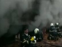 मुंबई में एक शॉपिंग सेंटर के लेवल 4 में लगी आग, काबू पाने में लगी 16 दमकल गाड़ियां