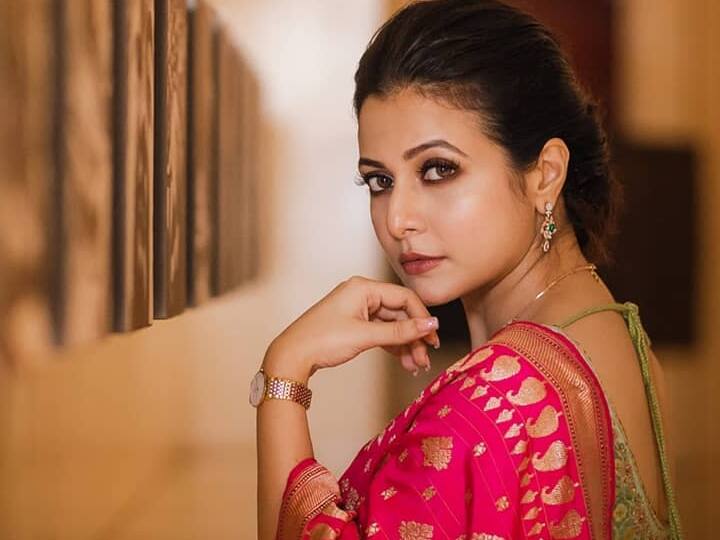 Actress Koel Mallick And Family Test Positive For COVID-19 self quarantined एक्ट्रेस कोयल मलिक को हुआ कोरोना, परिवार के लोगों की रिपोर्ट भी आई पॉजिटिव