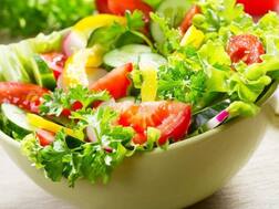 बारिश में खाएं हेल्दी ब्रेकफास्ट, लंच और डिनर, जानिए कैसा होना चाहिए आपका डाइट प्लान