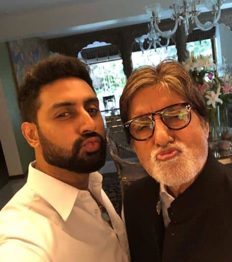 अमिताभ बच्चन को अक्सर कहते देखा गया है कि वो अपने बेटे के साथ बेहद दोस्ताना रिश्ता रहा है.