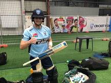 दोस्तों के साथ गली क्रिकेट का मजा ले रहे हैं स्टीव स्मिथ, शेयर की यह तस्वीर