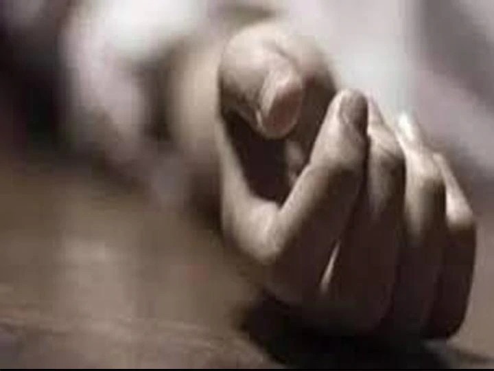 Woman commit suicide in Bulandshahr and leave suicide note यूपी: बुलंदशहर में युवती ने की आत्महत्या, सुसाइड नोट में तीन लोगों पर लगाये सनसनीखेज आरोप