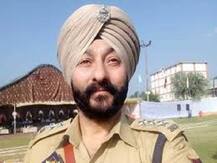 पाकिस्तान उच्चायोग के अधिकारियों को संवेदनशील जानकारी देता था देवेंद्र सिंह: अधिकारी