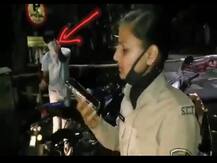 लॉकडाउन उल्लंघन को लेकर मंत्री के बेटे को आड़े हाथों लेने वाली पुलिस कांस्टेबल ने कहा- मैं इस्तीफा दे चुकी हूं