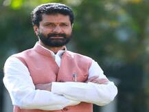 कर्नाटक के पर्यावरण मंत्री कोरोना वायरस से संक्रमित, पत्नी और बेटी की रिपोर्ट निगेटिव