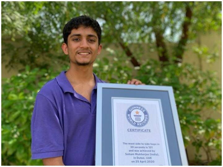 Indian Origin Boy Soham Mukherjee Guinness Book World Record of Hopping 101 Times on one Leg भारत के सोहम मुखर्जी का अनोखा कारनामा, एक पैर पर 101 बार छलांग लगाकर गिनीज बुक में दर्ज कराया नाम
