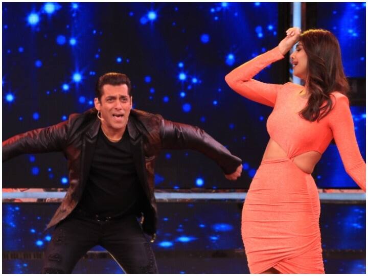 ऐश्वर्या राय के गाने पर जब शिल्पा शेट्टी के साथ थिरके थे सलमान खान when Salman Khan dance with Shilpa Shetty on Aishwarya Rai hit Song see viral video ऐश्वर्या राय के गाने पर जब शिल्पा शेट्टी के साथ थिरके थे सलमान खान