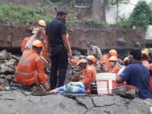उत्तराखंड: देहरादून में बारिश के चलते बड़ा हादसा, मकान ढहने से दो परिवार दबे, तीन की मौत