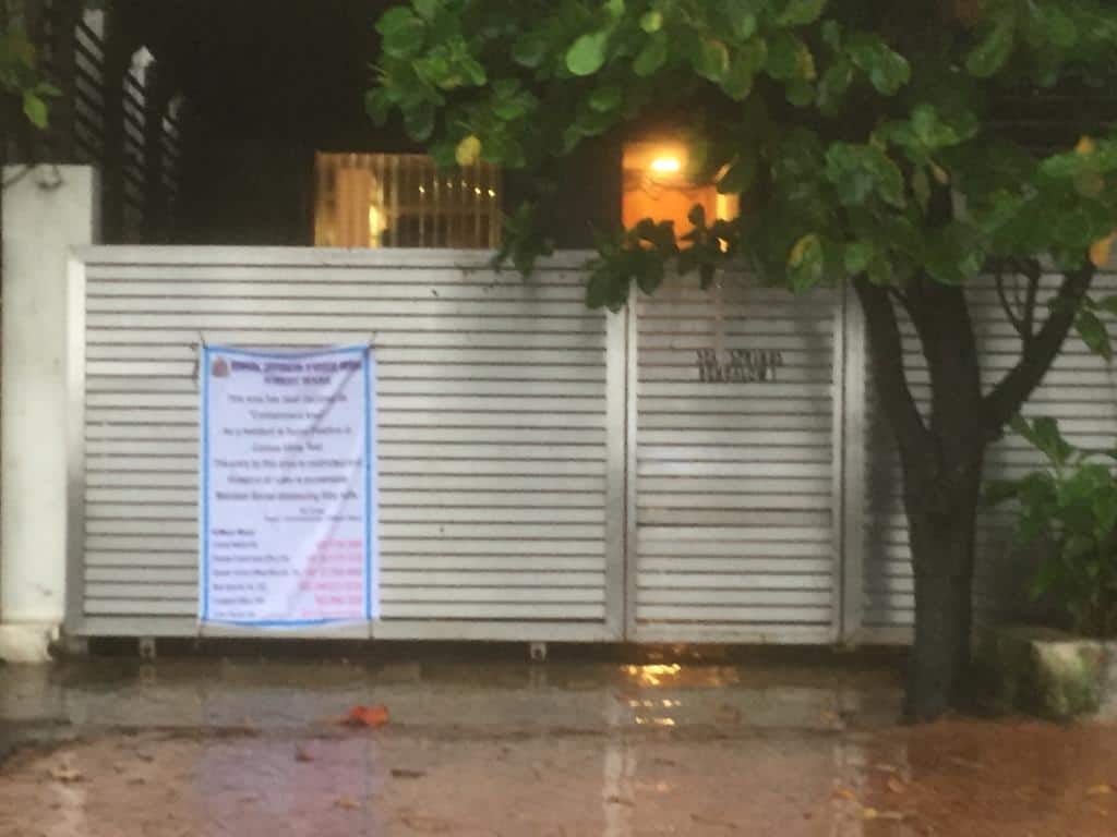 रेखा के बगल में रहने वाली जोया अख्तर के सिक्योरिटी गार्ड को भी हुआ कोरोना