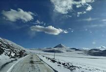 चीन सीमा पर तनाव के बीच लद्दाख में बनी दुनिया की सबसे ऊंची सड़क, सेना को PP 17 तक पहुंचने में होगी आसानी