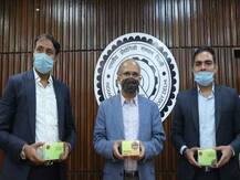 IIT दिल्ली ने बनाई दुनिया की सबसे सस्ती कोविड-19 जांच किट, केवल 85 मिनट में देगी टेस्ट रिपोर्ट
