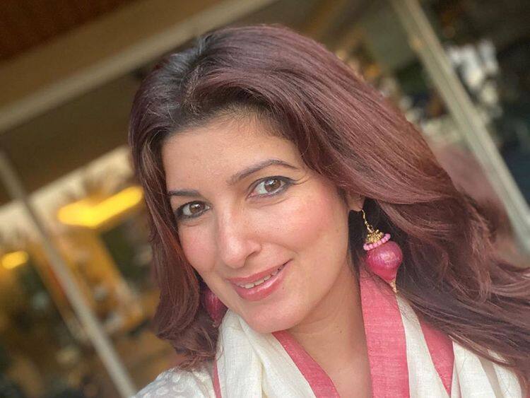 ऐसे तीन मौके जब अक्षय कुमार ने पत्नी ट्विंकल को तोहफे में दिए महंगे गिफ्ट