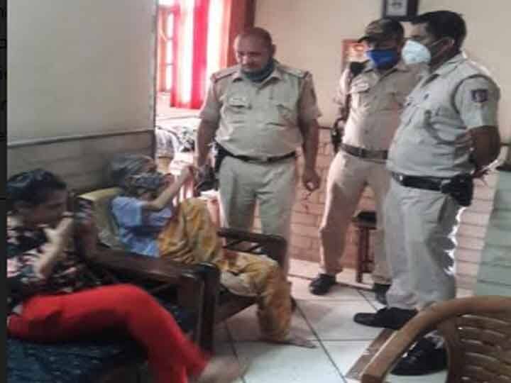 दिल्ली पुलिस की तत्परता और संवेदनशीलता ने बचाई एक बुजुर्ग महिला की जान, पढ़ें पूरी खबर The readiness and sensitivity of Delhi Police saved the life of an elderly woman ANN दिल्ली पुलिस की तत्परता और संवेदनशीलता ने बचाई एक बुजुर्ग महिला की जान, पढ़ें पूरी खबर