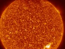 अंतरिक्ष यान ने ली सूरज की अब तक की सबसे नजदीकी तस्वीरें, दिखीं अनगिनत आग की लपटें