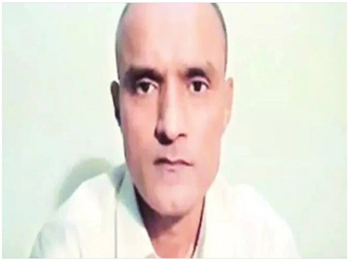 Pakistan provided consular access to Kulbhushan Jadhav, India says not satisfied पाक ने कुलभूषण जाधव को राजनयिक संपर्क मुहैया कराया, भारत ने दावे पर उठाए सवाल