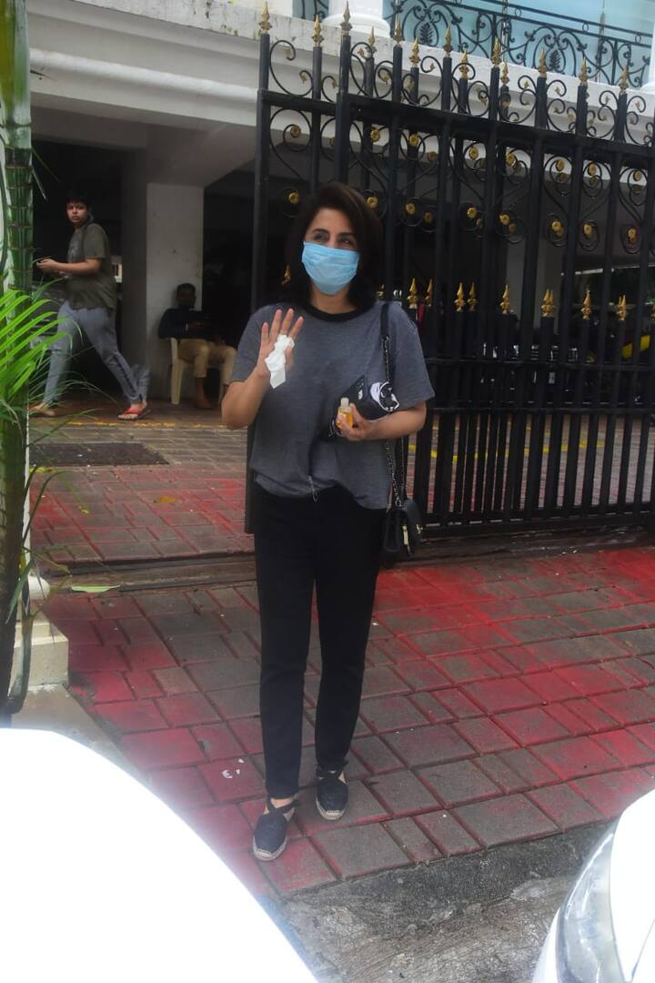 बता दें कि कुछ ही दिनों पहले नीतू ने ऋषि कपूर के निधन के अपना पहला बर्थडे सेलिब्रेट किया था. (Photo Credit: Manav Manglani)