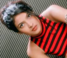 In Pics: प्रियंका चोपड़ा की वो तस्वीरें जो मां ने भेजी थीं मिस इंडिया कॉन्टेस्ट के लिए, 17 साल की उम्र में ऐसी थी अदाएं