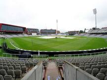 इंग्लैंड में खेल प्रशंसक अगले हफ्ते से जा सकेंगे स्टेडियम, सोशल डिस्टेंसिंग का करना होगा पालन