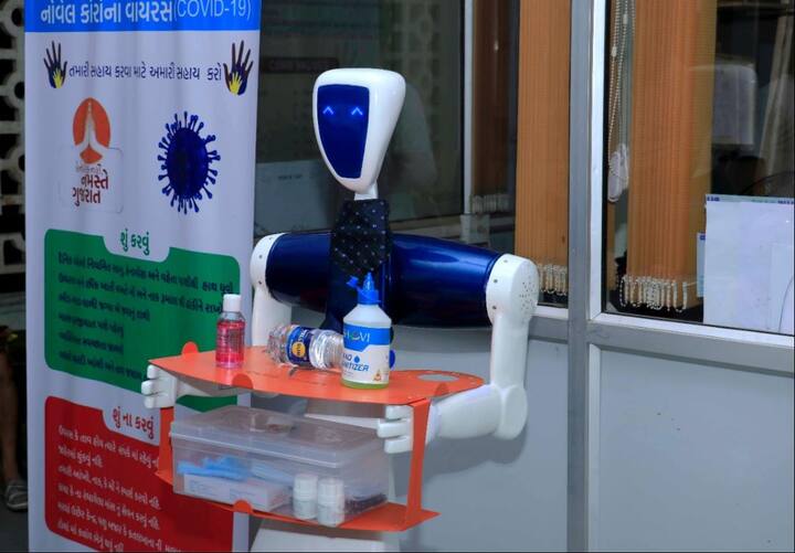 अस्पताल में सुरक्षा के लिहाज से इन रोबोट से काम कराया जा रहा है कि जिससे कि अस्पताल में स्टाफ के लोगों में संक्रमण ना फैले. 