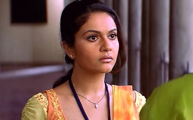 अभिनेत्री ने अभिनेता संजय दत्त के साथ वर्ष 2004 में 'मुन्ना भाई एमबीबीएस' में काम किया. फिल्मों में गुंजाइश नहीं देखते हुए, ग्रेसी ने दूरी बना ली और टेलीविजन पर अपना कदम रखा. 