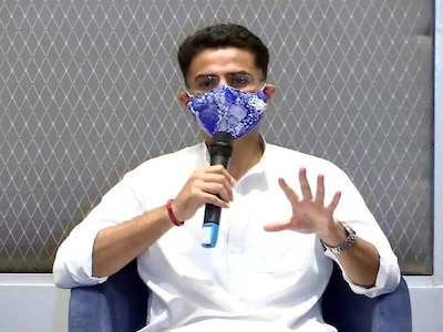IN Pics: राजस्थान में सियासी संकट के बीच होटल में शीर्षासन करते दिखे कांग्रेस विधायक, वायरल हो रही हैं तस्वीरें IN Pics: राजस्थान में सियासी संकट के बीच होटल में शीर्षासन करते दिखे कांग्रेस विधायक, वायरल हो रही हैं तस्वीरें