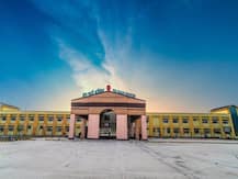 IN Pics: रेल मंत्री ने शेयर की योग नगरी ऋषिकेश में बन रहे Railway Station की खूबसूरत तस्वीरें