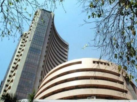 बाजार में सपाट कारोबारः सेंसेक्स 37,900 के ऊपर, निफ्टी भी नहीं रख पाया तेजी बरकरार बाजार में सपाट कारोबारः सेंसेक्स 37,900 के ऊपर, निफ्टी भी नहीं रख पाया तेजी बरकरार