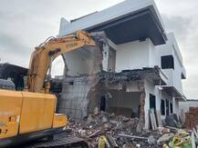 उज्जैन: ऑपरेशन क्लीन के तहत गुंडों के खिलाफ बड़ी मुहिम, बंगलों पर चलाया जा रहा बुलडोजर