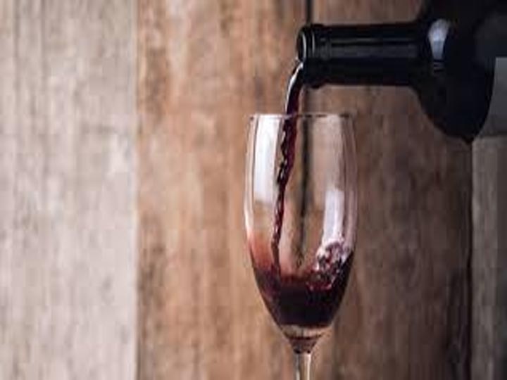 UP Government order to open wine shop during weekend lockdown यूपी: योगी सरकार का चौकाने वाला फैसला, मिनी लॉकडाउन में खुली रहेंगी शराब की दुकानें
