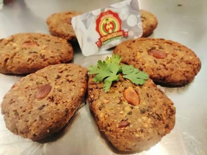 Srinagar bakery shop starts selling bakery with immunity boosters ANN श्रीनगर: एमटेक की छात्रा ने तैयार किया ऐसा बेकरी प्रोडक्ट जो बढ़ाएगा इम्युनिटी