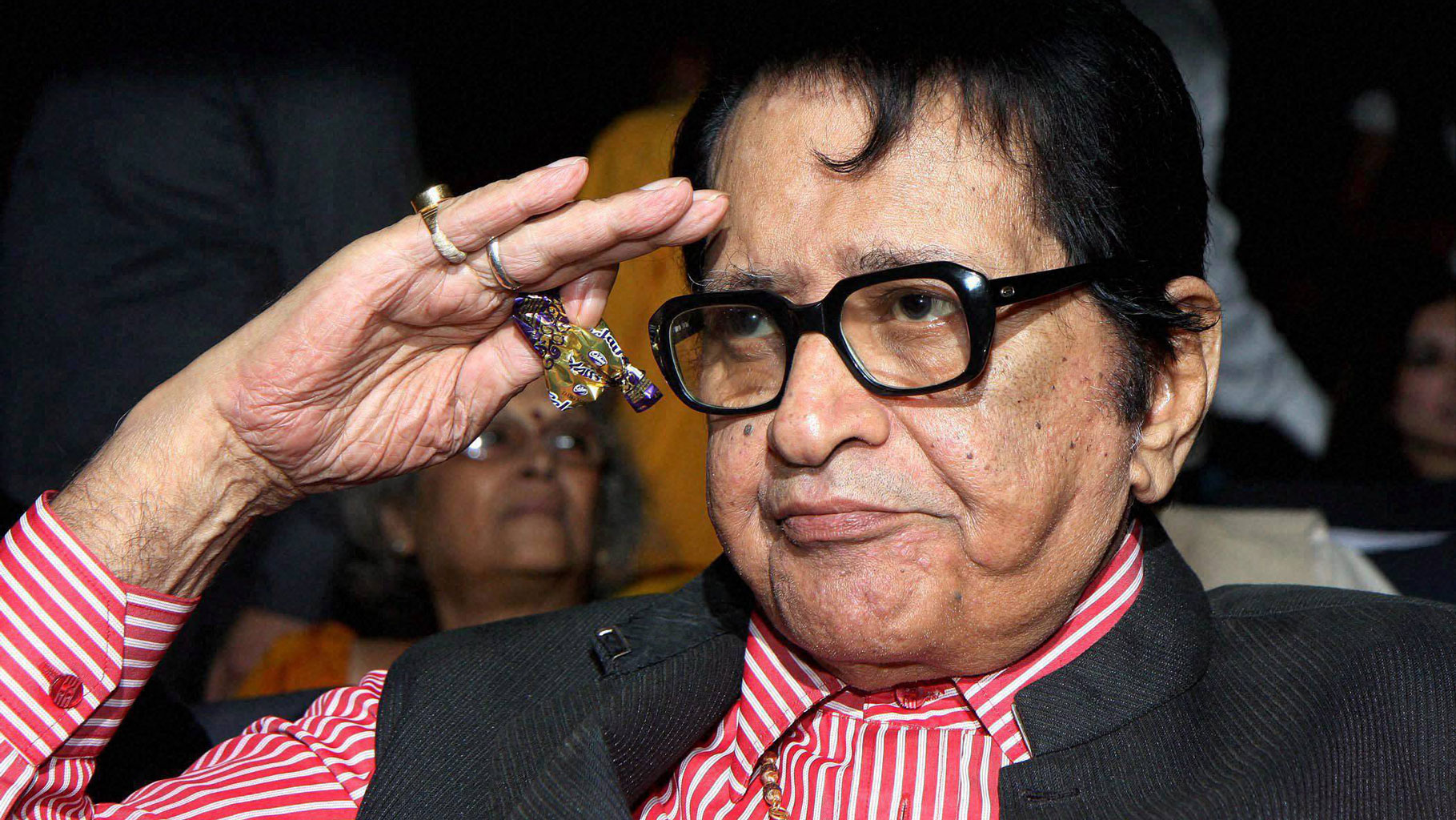 Manoj Kumar Birthday Special, Manoj Kumar Quite Cigrate For A Girl