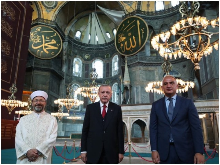 Turkey: World-heritage site Hagia Sophia opened for Juma prayer after 86 years तुर्की: 86 साल बाद फिर हागिया सोफ़िया में आज जुमे की नमाज़, राष्ट्रपति अर्दोआन भी रहेंगे शरीक