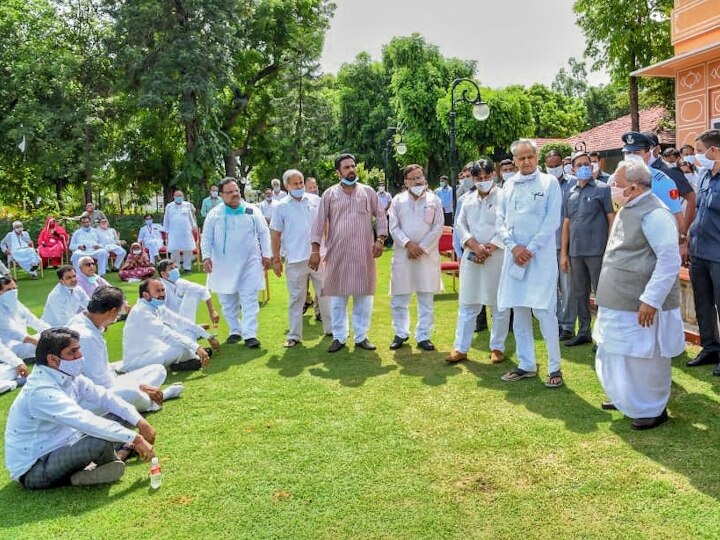 Rajasthan CM Ashok Gehlot Says I am sure that Governor will not come under any pressure CM गहलोत बोले-  यहां उल्टी गंगा बह रही है जहां सत्ता पक्ष विधानसभा सत्र बुलाना चाहता है और विपक्ष नहीं