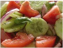 Health Tips: अगर आप टमाटर और खीरा एक साथ इस्तेमाल कर रहे हैं तो हो जाएं सावधान