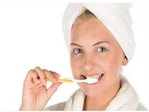 Health Tips: थोड़ी सावधानी बरतकर लंबे समय तक दातों को रखा जा सकता है मजबूत, जानिए कैसे