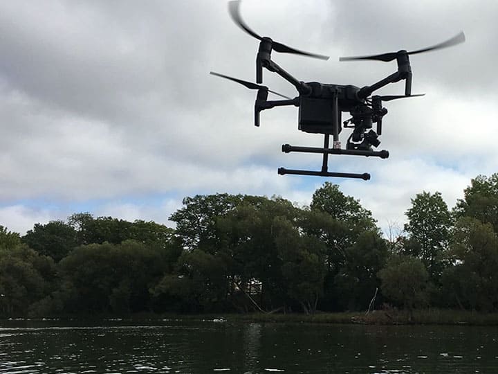 यूपी: बहराइच में उफान पर नदियां, बाढ़ से बचाव के लिए ड्रोन से की जा रही है तटबंधों की निगरानी