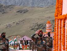 विजय दिवसः पाकिस्तान की तरह LAC पर धोखाधड़ी की कोशिश कर रहा चीन, लेकिन दोनों दुश्मनों से भिड़ने को तैयार सेना