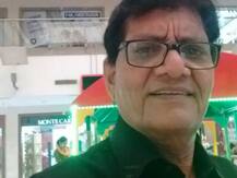 मिलिए 65 साल से अधिक उम्र के कलाकारों की शूटिंग पर लगी रोक के खिलाफ याचिका दायर करने वाले एक्टर प्रमोद पांडे से