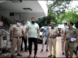 दिल्ली का महाठग गिरफ्तार: मैट्रिमोनियल साइट पर फ़र्ज़ी प्रोफाइल बनाकर महिलाओं को बनाता था शिकार