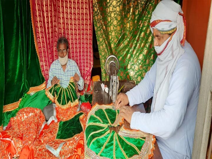 Ramlala cloths prepare for Bhoomi Pujan of Ram Temple in Ayodhya भूमि पूजन वाले दिन हरे रंग की खास पोशाक पहनेंगे रामलला, मखमली वस्त्रों में लगे होंगे नवरत्न