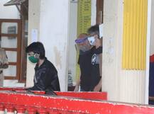 सुशांत सिंह खुदकुशी मामले में बयान दर्ज करवाने पहुंचे महेश भट्ट, यहां देखें तस्वीरें