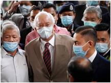 मलेशिया के पूर्व प्रधानमंत्री नजीब रज्जाक भ्रष्टाचार के सात आरोपों में दोषी करार, 12 साल की सजा सुनाई गई