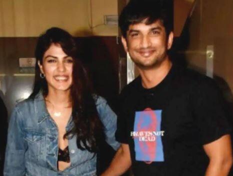 राजीवनगर थाना में दर्ज एफआईआर संख्या 241/20 मामले में रिया चक्रवर्ती सहित छह लोगों को भादवि की धारा 340, 341, 342, 380, 406, 420 और 306 के तहत आरोपी बनाया गया है. थाना प्रभारी ने बताया कि पुलिस मामले की जांच कर रही है. 