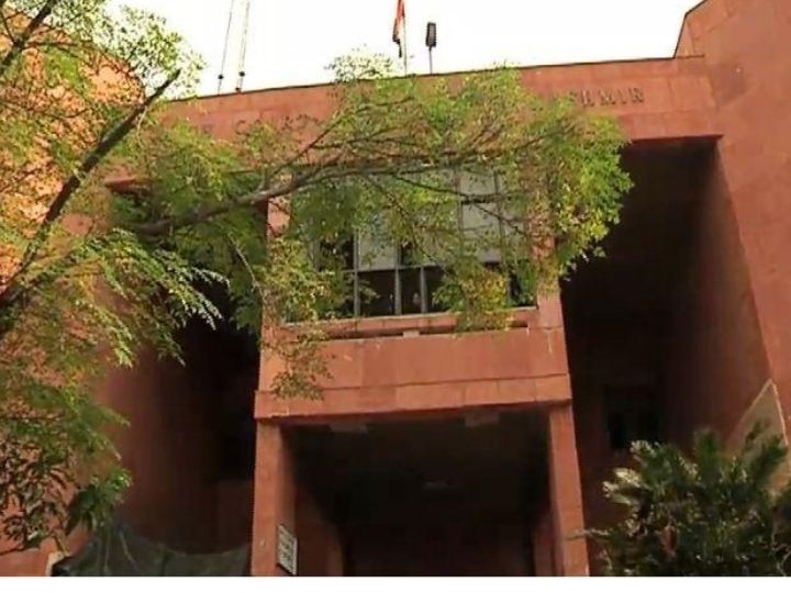 जम्मू कश्मीर हाई कोर्ट ने मांगी नए टर्मिनल निर्माण की स्टेटस रिपोर्ट Jammu Kashmir High Court asks for status report of new terminal construction ANN जम्मू कश्मीर हाई कोर्ट ने मांगी नए टर्मिनल निर्माण की स्टेटस रिपोर्ट