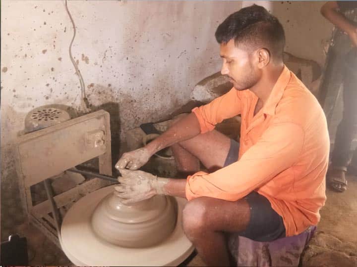 5 अगस्त को मेरठ में दीवाली जैसे जश्न की तैयारी, विश्व हिंदू परिषद बांटेगा लाखों दीये Celebration like Diwali on 5th August in Meerut 5 अगस्त को मेरठ में दीवाली जैसे जश्न की तैयारी, विश्व हिंदू परिषद बांटेगा लाखों दीये