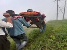 उत्तराखंड: बागेश्वर का ये गांव आज भी सड़क की सुविधा को मोहताज, बीमार को डोली में बैठाकर मुख्य सड़क तक पहुंचाते हैं