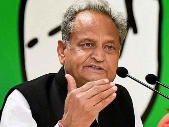राजस्थान: अशोक गहलोत बोले- अगर आलाकमान बागियों को माफ करता है तो मैं भी उन्हें गले लगा लूंगा Ashok Gehlot says If the high command forgives the rebels, I will embrace them too राजस्थान: अशोक गहलोत बोले- अगर आलाकमान बागियों को माफ करता है तो मैं भी उन्हें गले लगा लूंगा