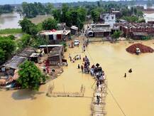 बिहार में बाढ़ की स्थिति बिगड़ी, 14 जिलों के 53.67 लाख लोग बेहाल, मुजफ्फरपुर सबसे अधिक प्रभावित