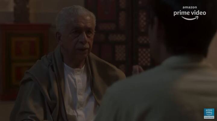 वहीं अनुभवी अभिनेता नसीरुद्दीन शाह को वेब सिरीज में 'संगीत सम्राट' की भूमिका निभाते देखा जा सकता है. 